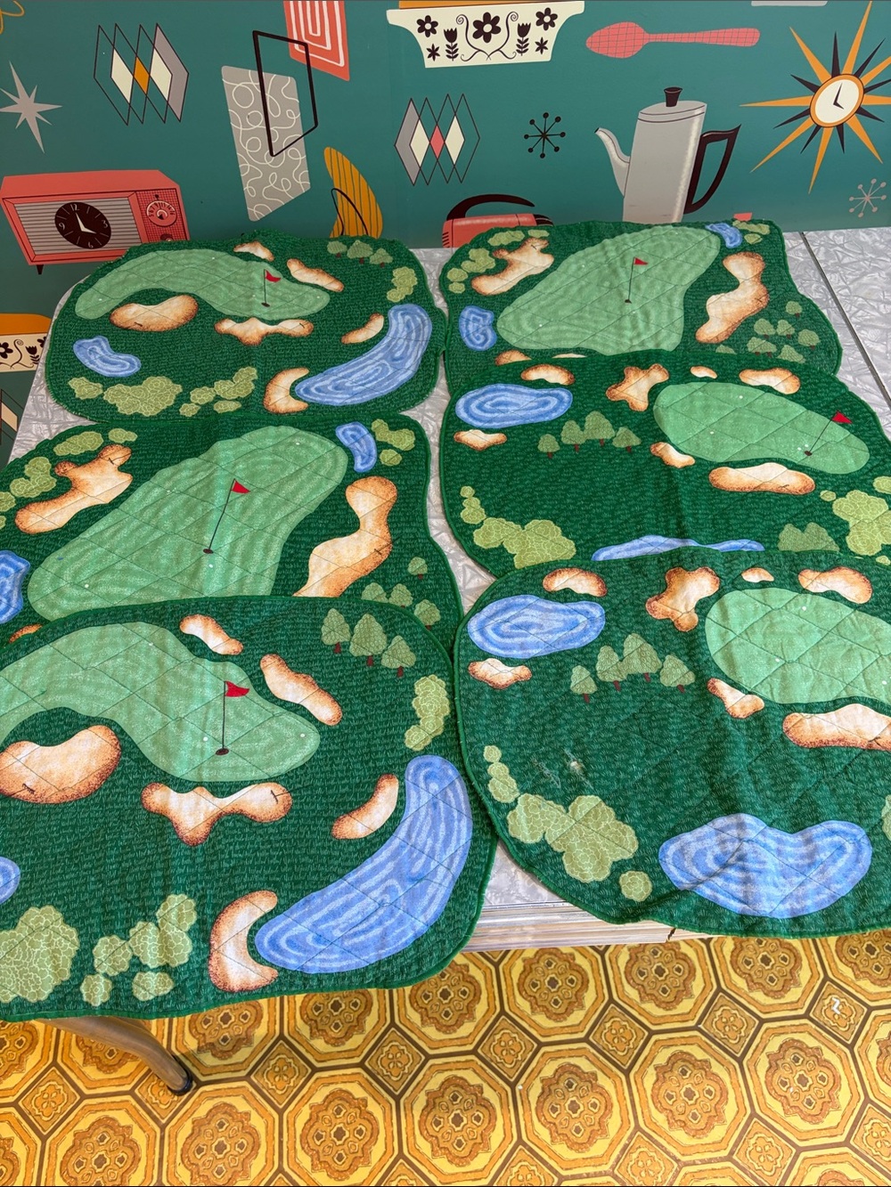 Vintage Set of 6Golf Course Quilt Placemats - 1 has rips. Reversible.
